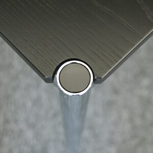 USM Haller Tisch 750x750 mm Eiche furniert, schwarz